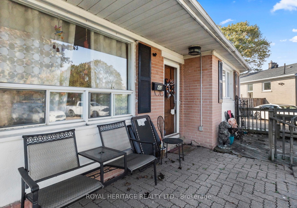 42-billingsgate-crescent-ajax-ontario-e12449730