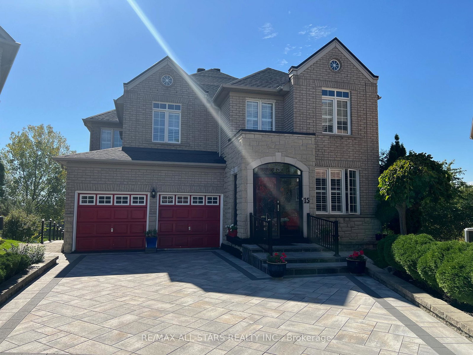 15-sirius-crescent-scarborough-ontario-e12450157