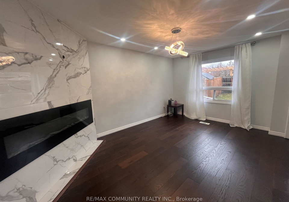 40-furrow-drive-whitby-ontario-e12451310