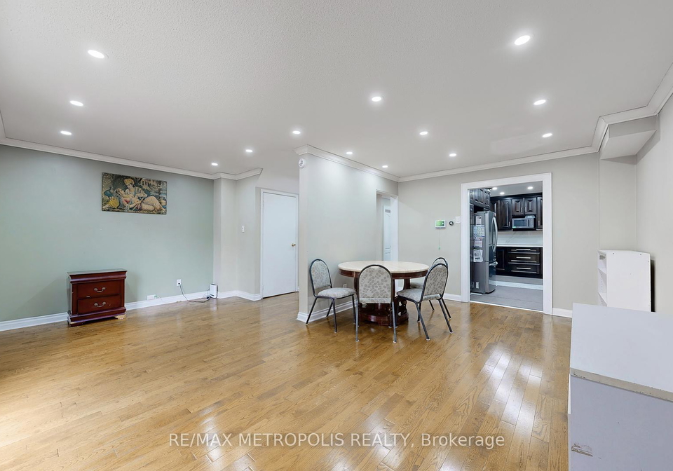 61-horseshoe-crescent-scarborough-ontario-e12451941