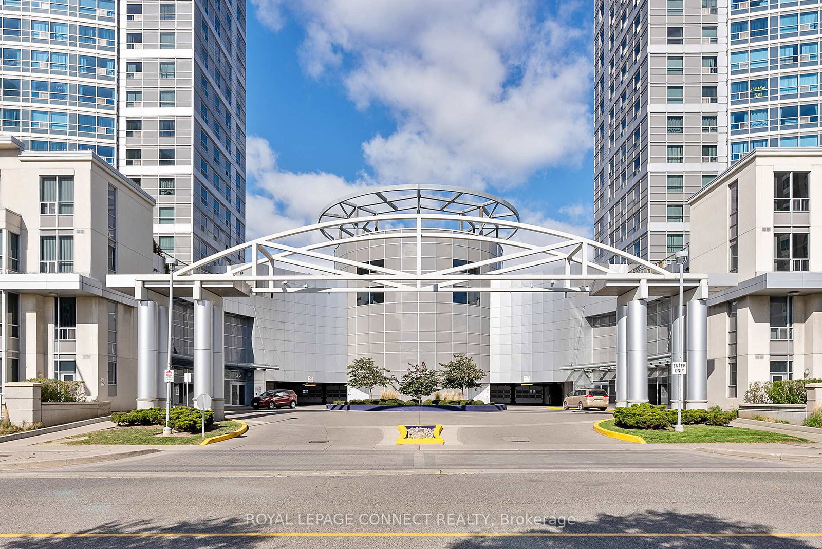 36-lee-centre-drive-scarborough-ontario-e12452779