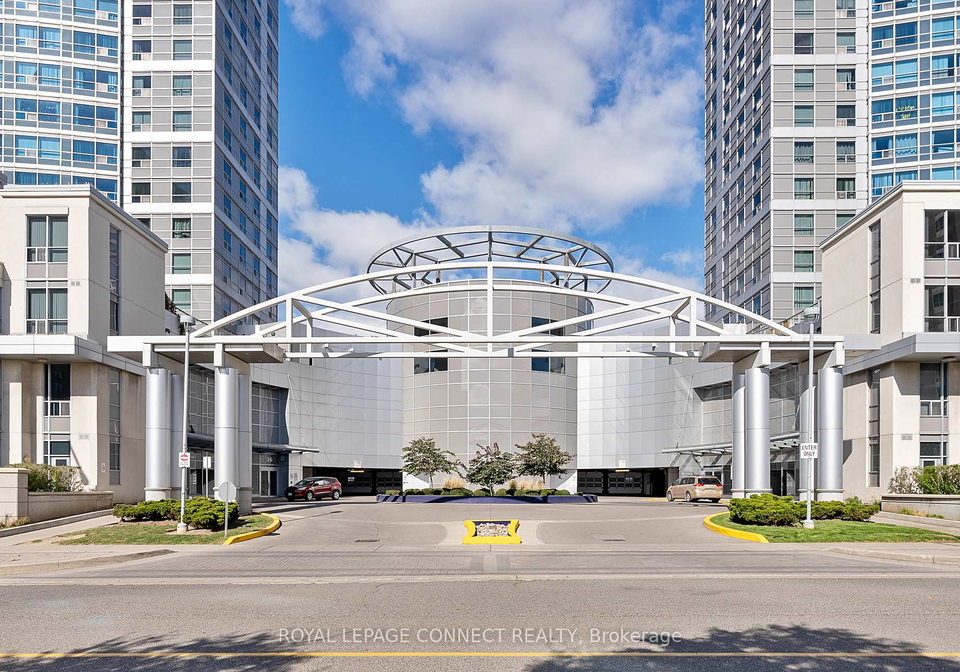 36-lee-centre-drive-scarborough-ontario-e12452779