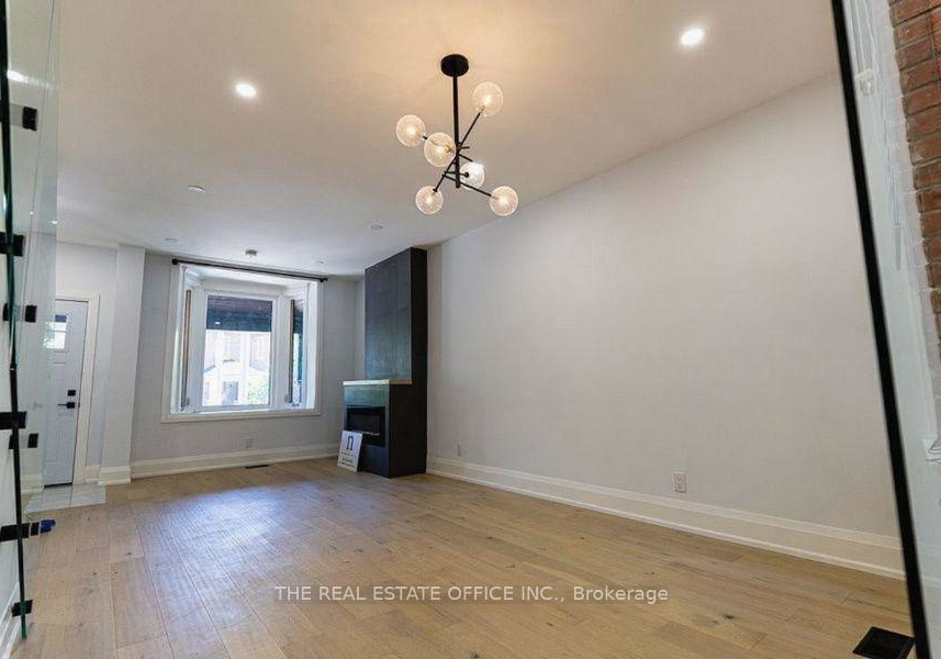 388-woodbine-avenue-toronto-ontario-e12453237