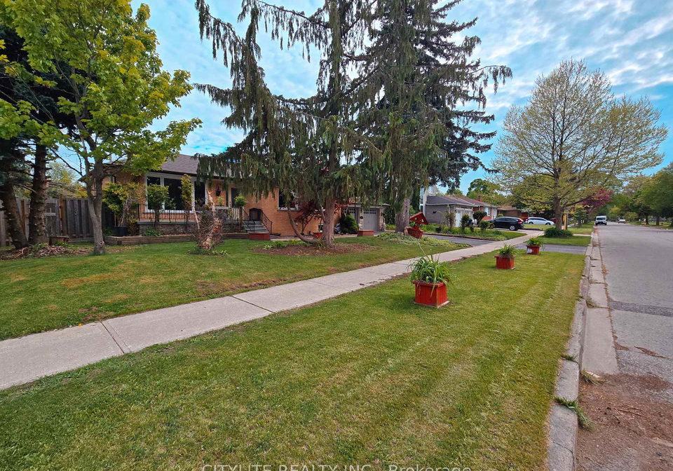 2-emmeline-crescent-scarborough-ontario-e12453559