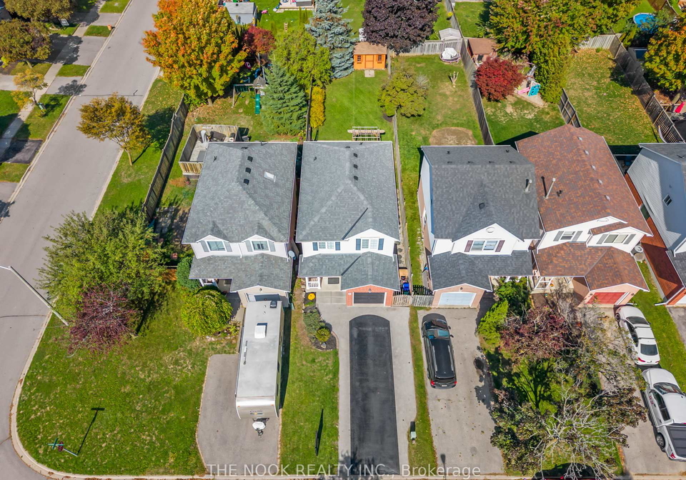 4-hearthstone-crescent-clarington-ontario-e12454791