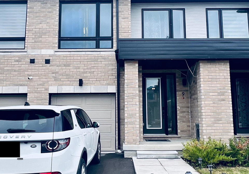 9-klein-way-whitby-ontario-e12454934