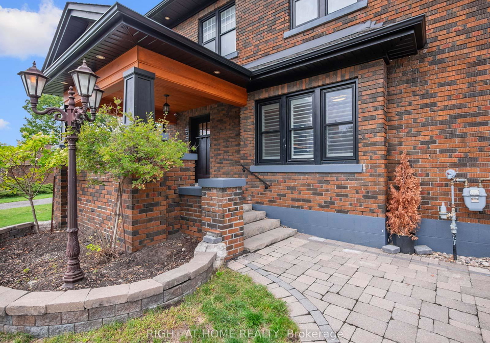 300-william-street-e-oshawa-ontario-e12455035