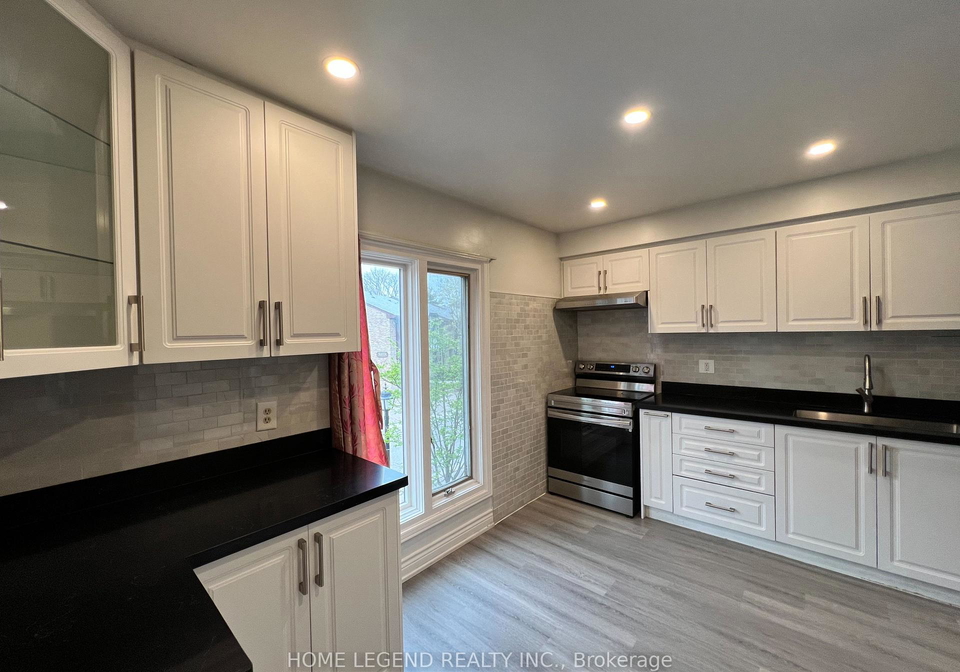 100-burrows-hall-boulevard-scarborough-ontario-e12455599