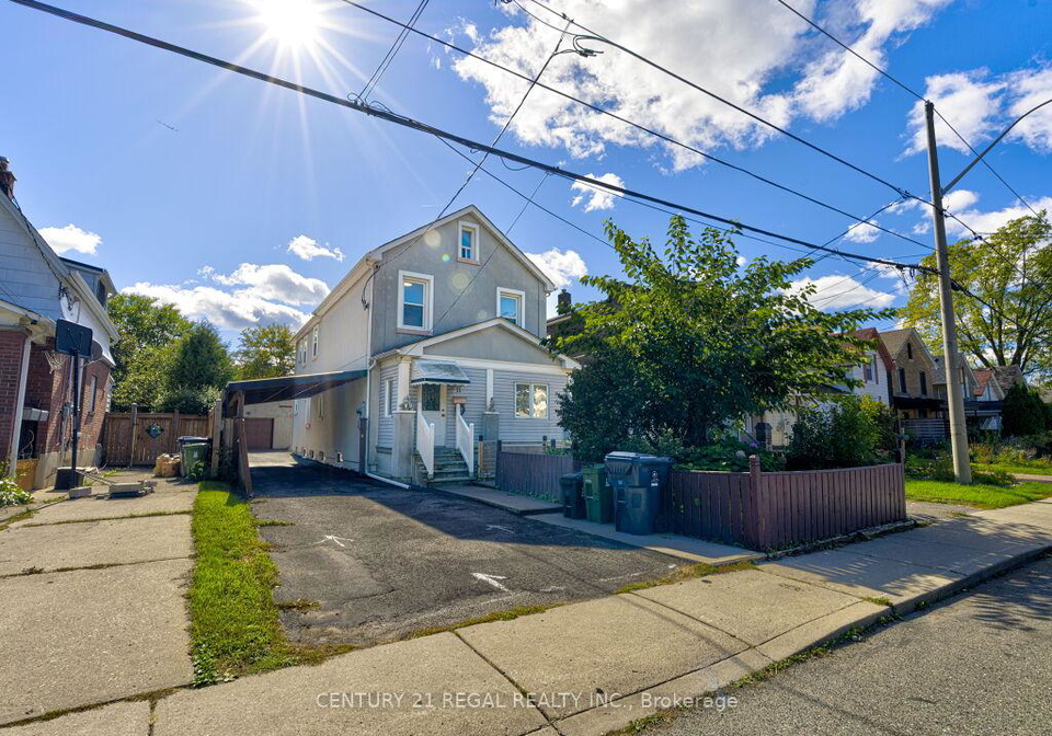 11-midburn-avenue-east-york-ontario-e12457114