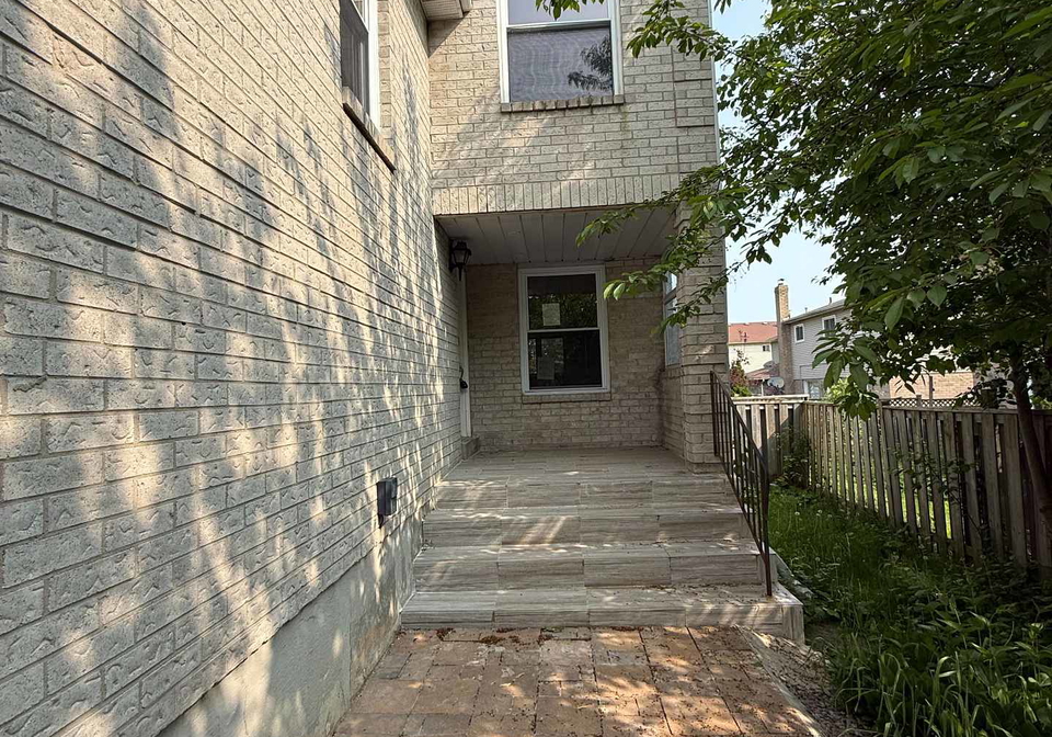 1620-mcbrady-crescent-pickering-ontario-e12457469