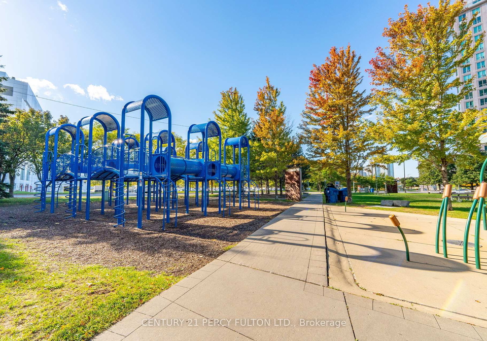 8-lee-centre-drive-scarborough-ontario-e12457684