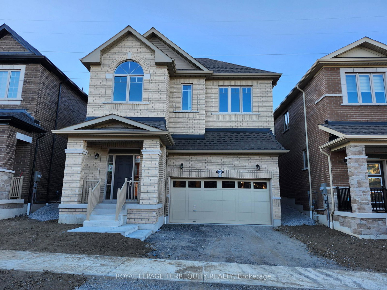 1128-skyridge-boulevard-pickering-ontario-e12458235