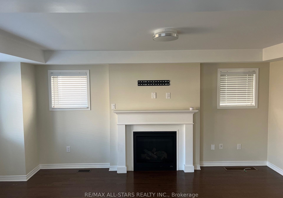 12-westfield-drive-whitby-ontario-e12458388