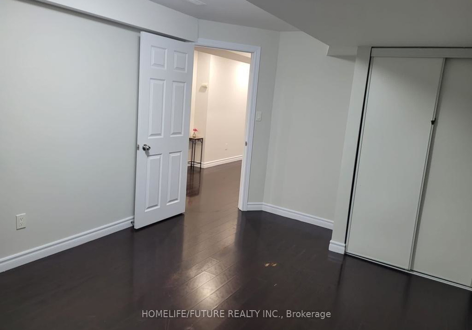 75-styles-crescent-ajax-ontario-e12458450