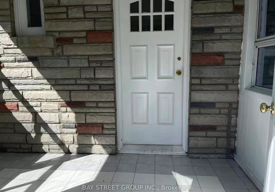 106-virginia-avenue-east-york-ontario-e12458910