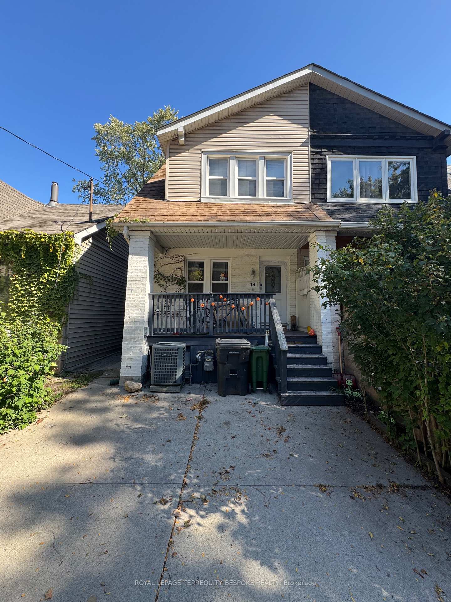 19-lewis-street-toronto-ontario-e12462063
