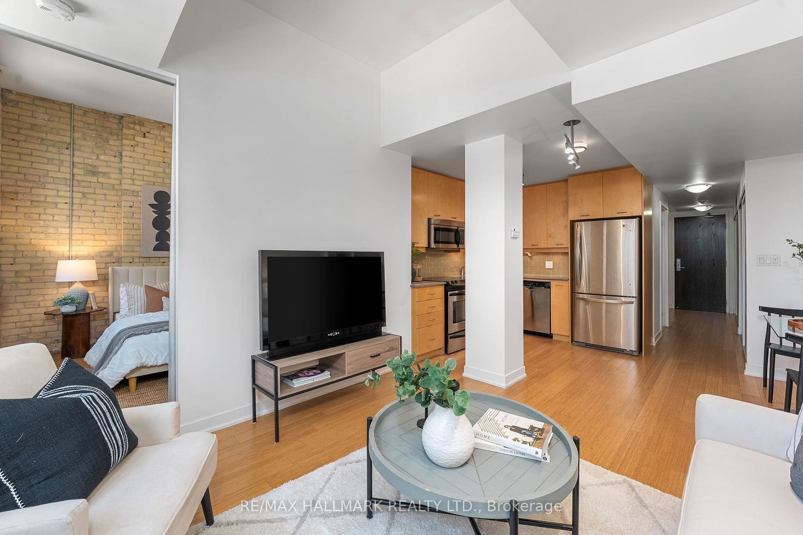 201-carlaw-avenue-toronto-ontario-e12462898