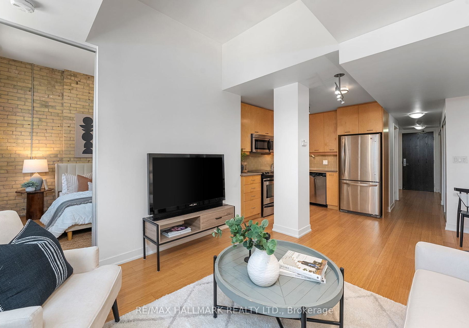 201-carlaw-avenue-toronto-ontario-e12462898