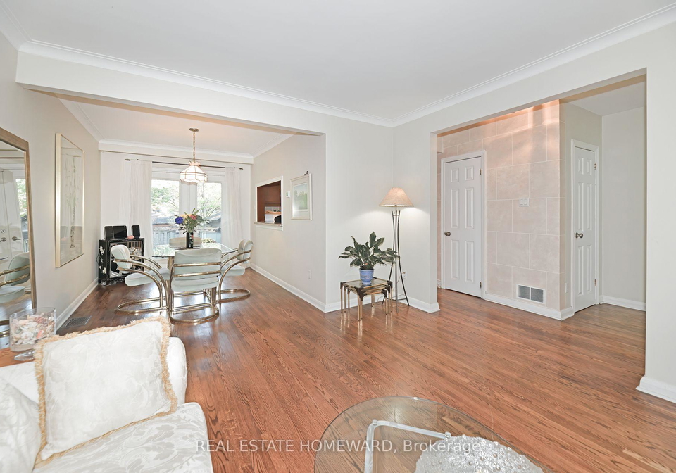 9-red-deer-avenue-scarborough-ontario-e12463116