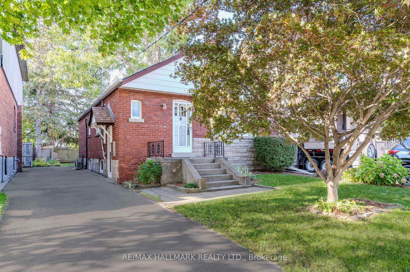 64-denvale-road-east-york-ontario-e12463412