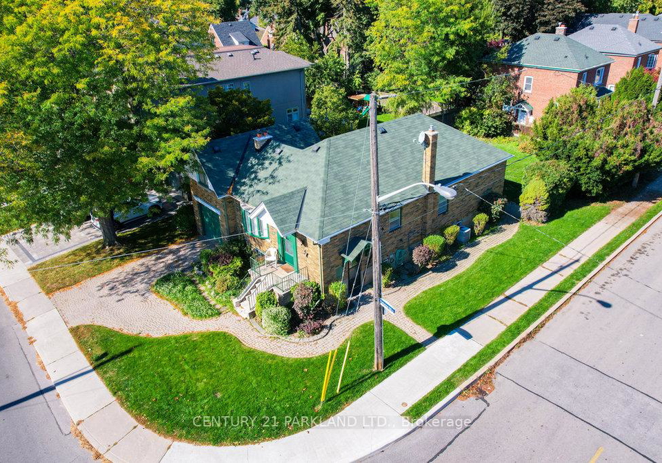 22-parkview-hill-crescent-east-york-ontario-e12464562