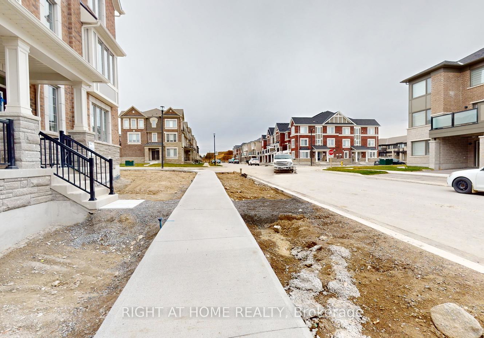 3328-thunderbird-promenade-e-pickering-ontario-e12465140