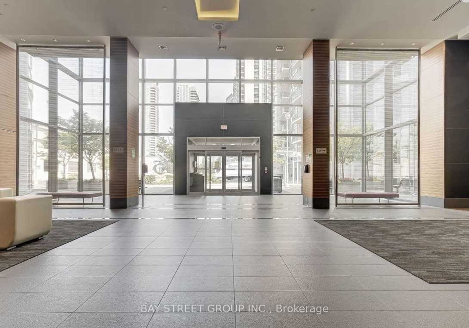 135-village-green-square-scarborough-ontario-e12465594