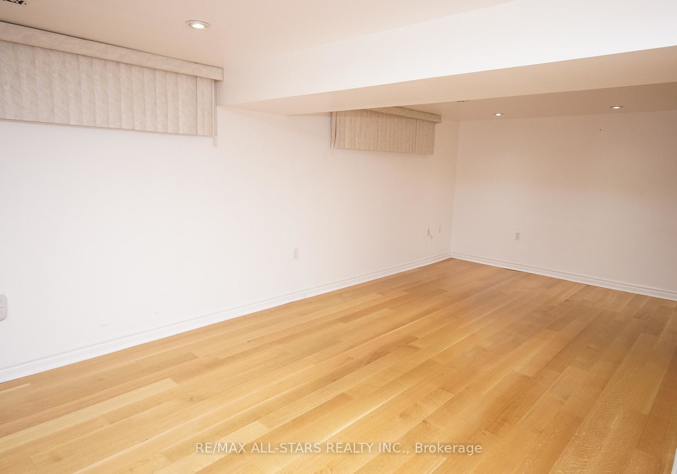 30-doerr-road-scarborough-ontario-e12465760
