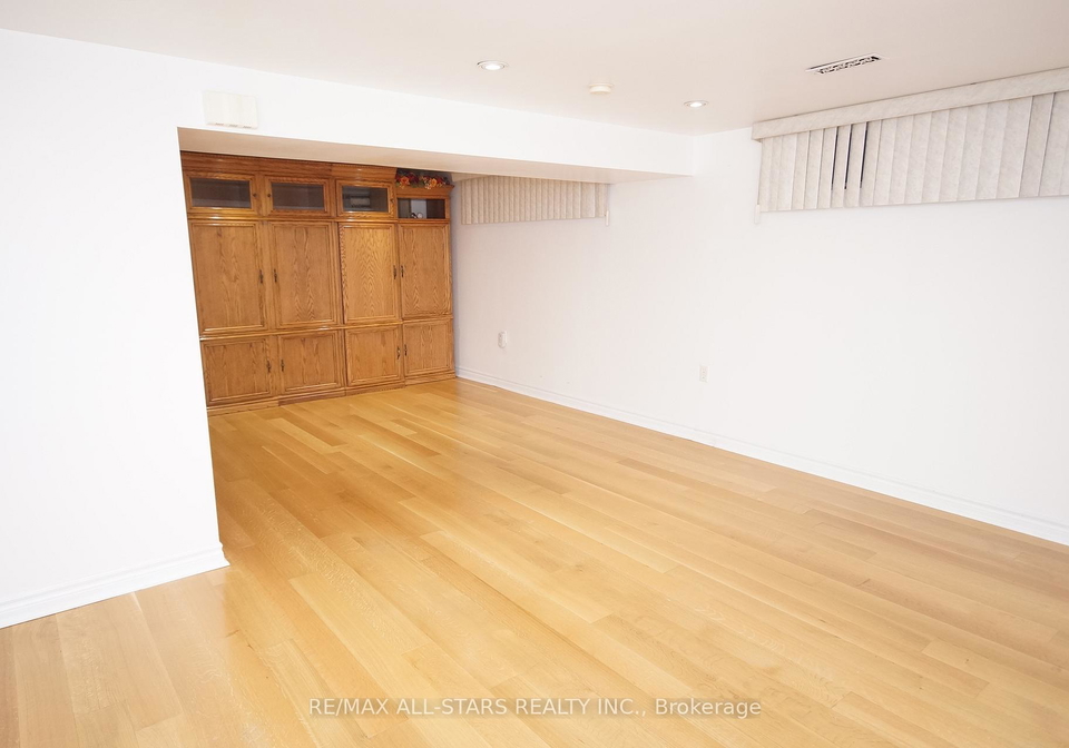 30-doerr-road-scarborough-ontario-e12465760