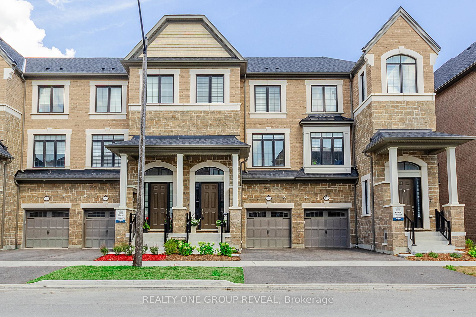 9-morrison-crescent-whitby-ontario-e12466051