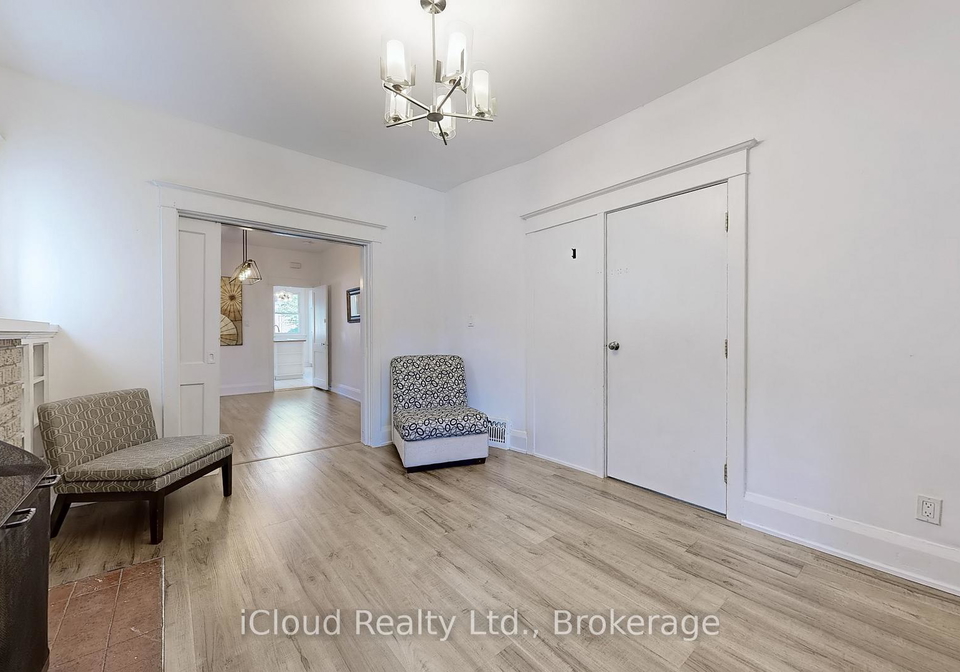 12-lark-street-toronto-ontario-e12466193