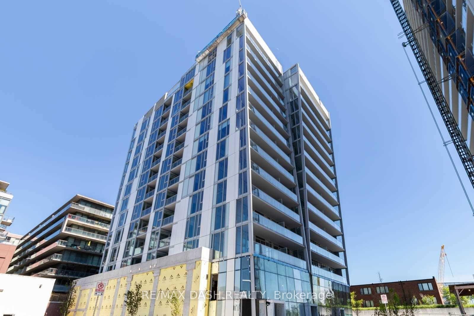 15-baseball-place-toronto-ontario-e12466246