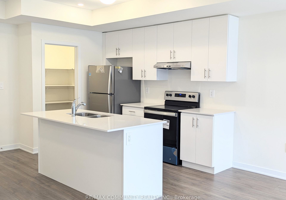 755-omega-drive-n-pickering-ontario-e12466817