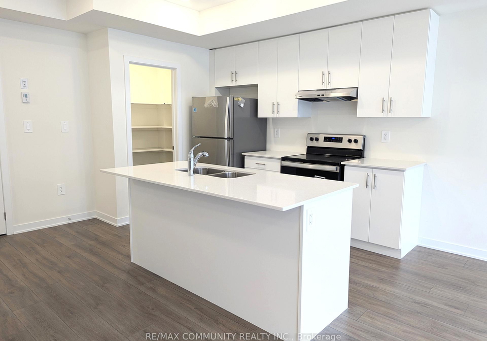 755-omega-drive-n-pickering-ontario-e12466817