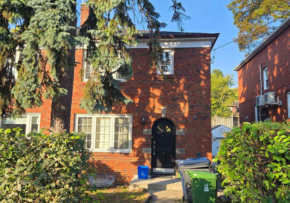 140-bellefair-avenue-toronto-ontario-e12467477