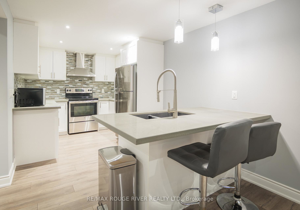 478-summerpark-crescent-pickering-ontario-e12467570