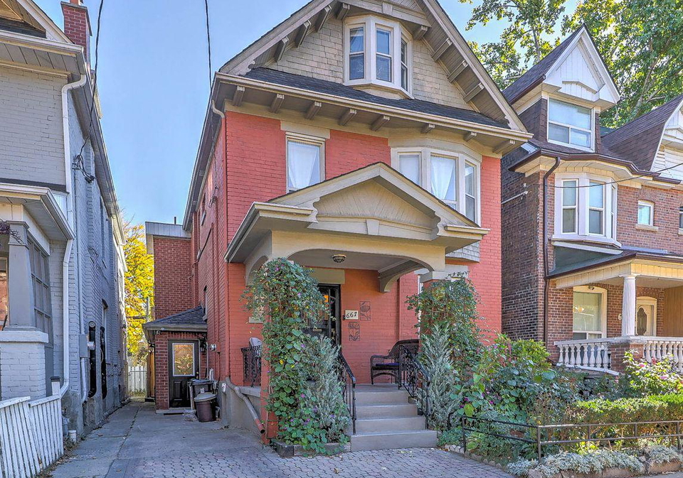 667-pape-avenue-toronto-ontario-e12468587