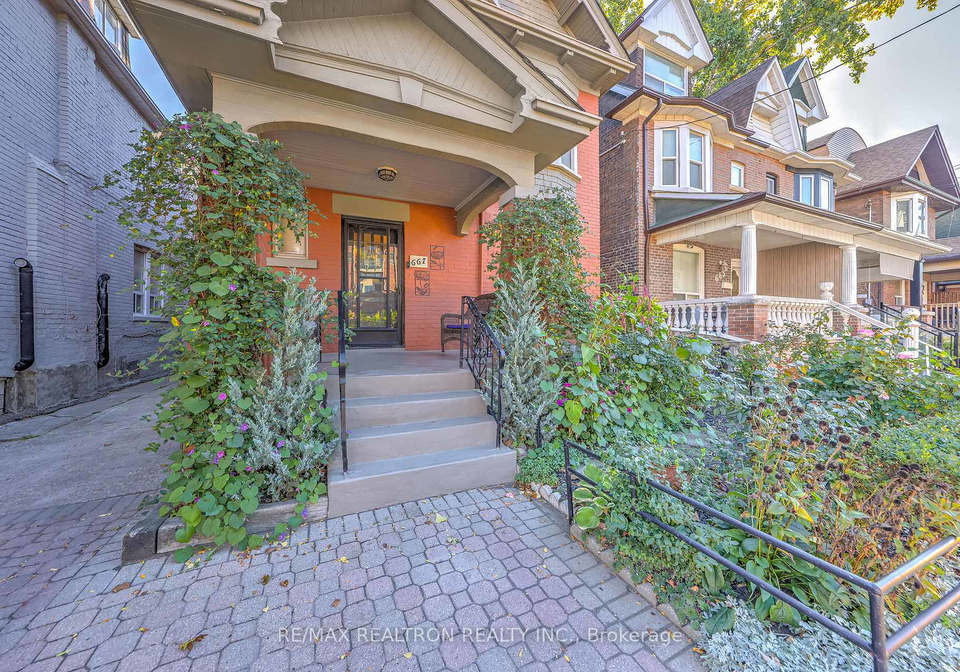 667-pape-avenue-toronto-ontario-e12468587