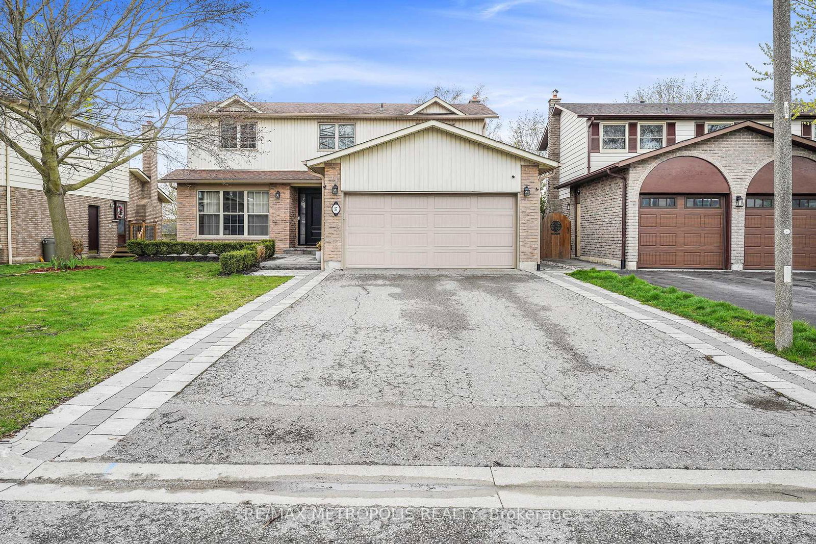 57-calder-crescent-whitby-ontario-e12468926