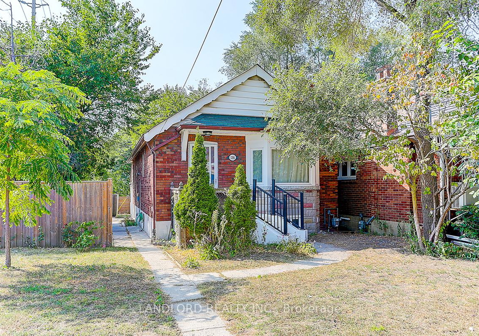 1206-broadview-avenue-east-york-ontario-e12469202