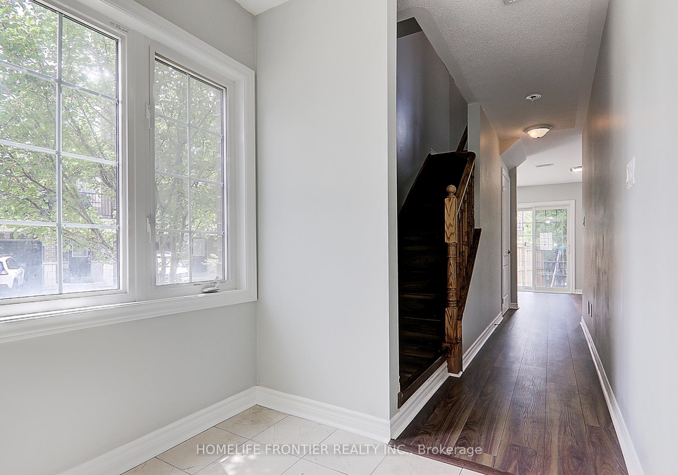 53-ferris-square-clarington-ontario-e12469731
