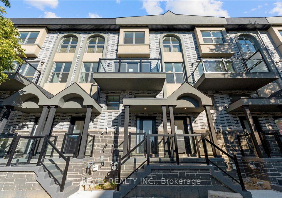 200-railway-engine-house-way-whitby-ontario-e12469780