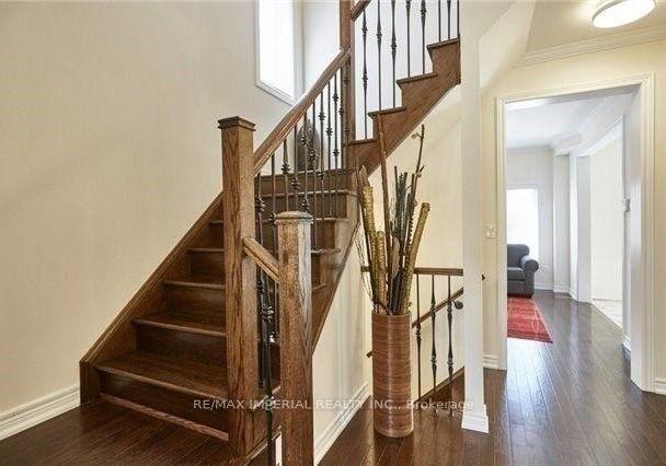 33-wimbledon-court-whitby-ontario-e12469845