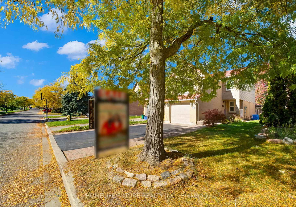 54-ducatel-crescent-ajax-ontario-e12470086