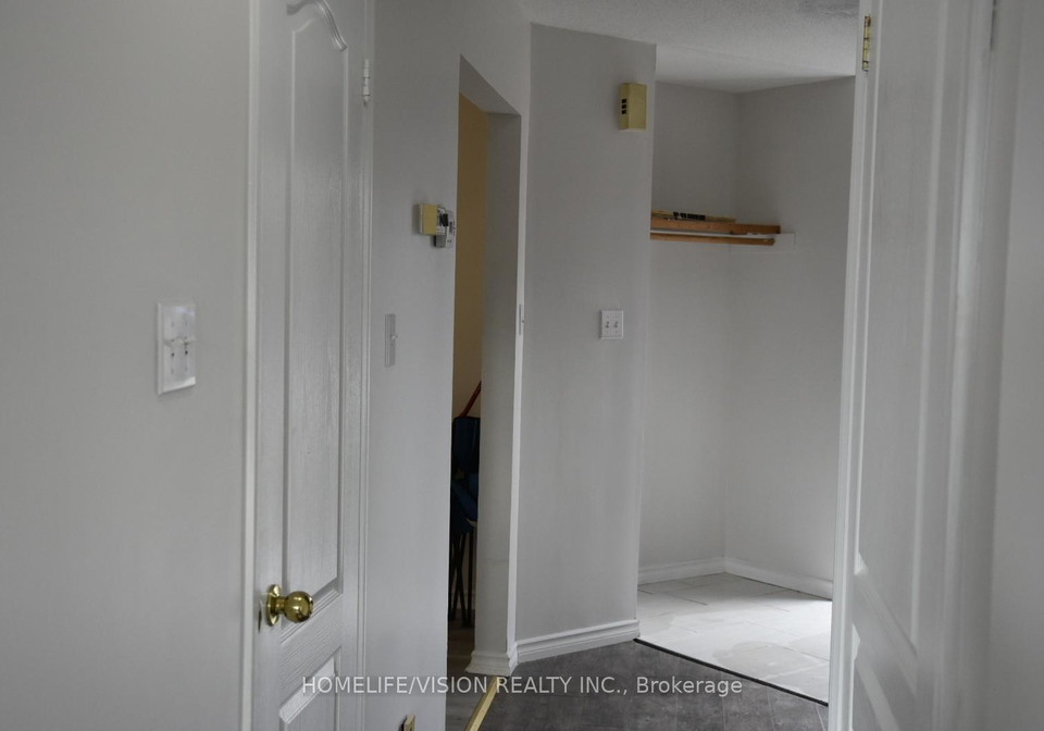 307-bristol-crescent-oshawa-ontario-e12470684