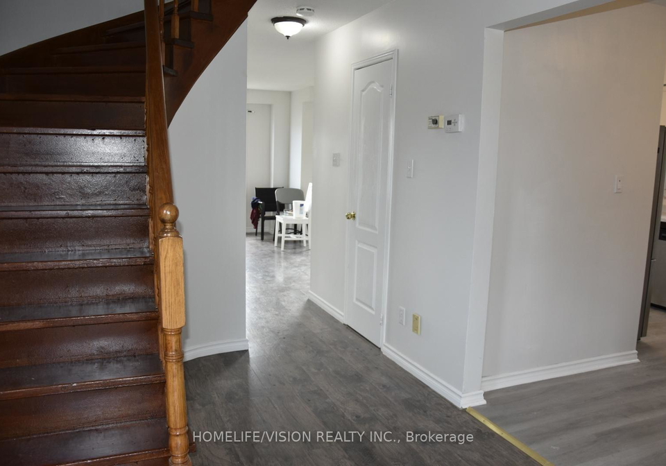 307-bristol-crescent-oshawa-ontario-e12470684