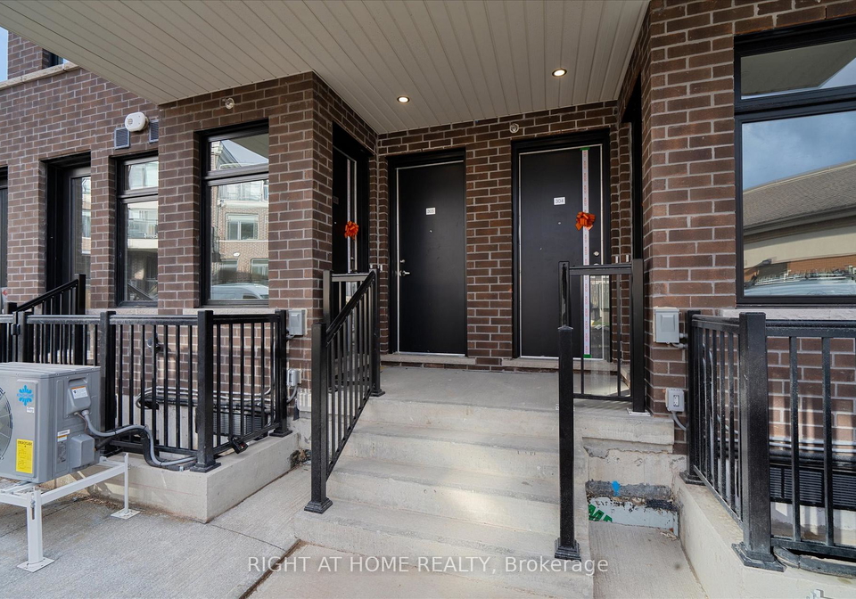 755-omega-drive-pickering-ontario-e12470913