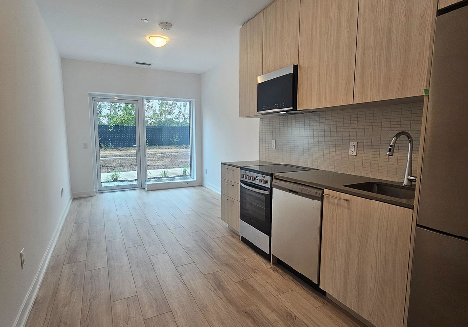 7437-kingston-road-scarborough-ontario-e12471013
