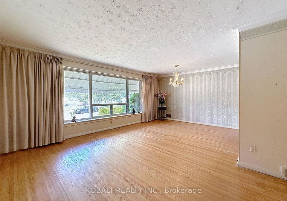 19-kidbrooke-crescent-scarborough-ontario-e12471782