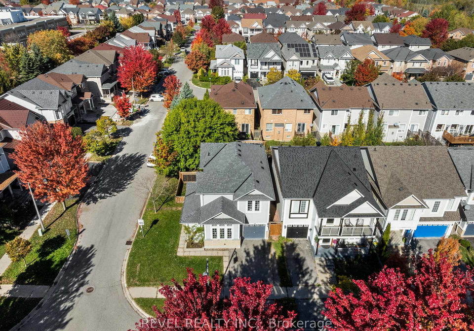 17-hirons-drive-ajax-ontario-e12472055
